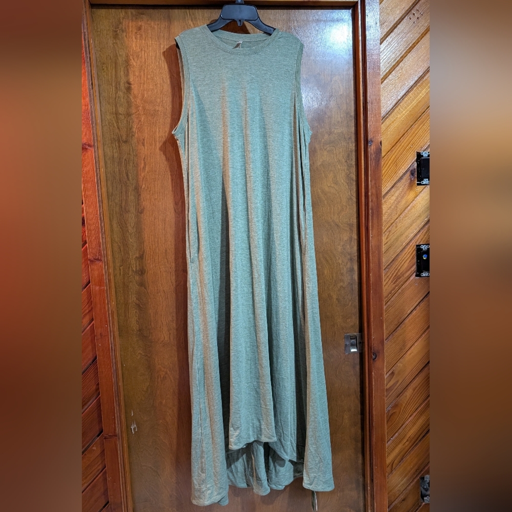 NWT Halara Round Neck Sleeveless Pocket High Low Flowy Maxi Casual Dress XL